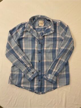 Women’s Plaid Button-Up Shirt